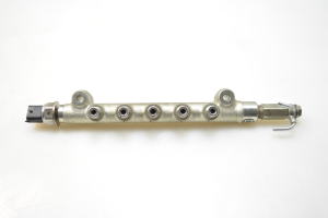 Opel Astra K (2015–2021) Kõrgsurve kütusetoru 55570022 - 4
