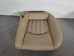   Rear seat seat 