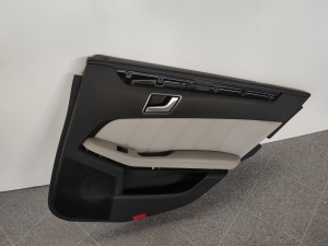  Upholstery of rear side doors 