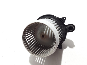 Dacia Dokker (2012–2017) Heater blower motor 272103931R - 2