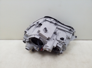 Mercedes Benz C-Class 203 (2000–2007) Headlight 0301166272 - 2
