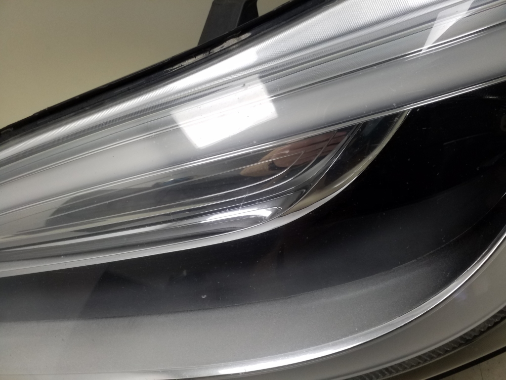 TESLA Model S 1 generation (2012-2024) Fram vänster strålkastare 105816900A 24987979