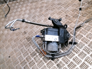 Tesla Model 3 3 (2016–2024) ABS unit 1044745-00-B - 4