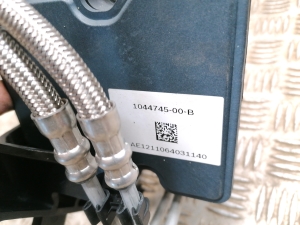 Tesla Model 3 3 (2016–2024) ABS unit 1044745-00-B - 5