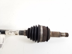 RENAULT Kadjar (2015–2026) Arbre de transmission avant et ses composants 391011681R - 2