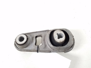 RENAULT Kadjar (2015–2026) Gearbox mount 112383734R - 2