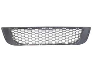  Front bumper lower grille 