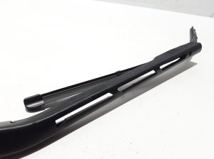  Windshield wiper blade 