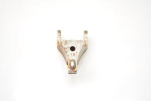  Fuel injector holder 