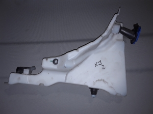   Scheibenwaschbehälter vorne  - AW9317B613BE 