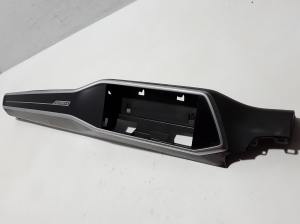  Interior panel trim 