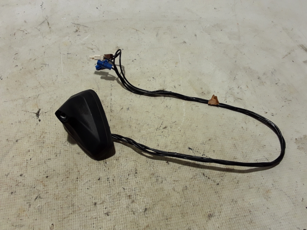 RENAULT Clio 5 generation (2019-2023) Antenna 282175296R 21597862