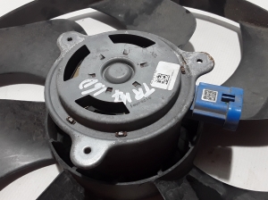  Cooling fan motor 