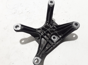 AUDI A6 C8 (2018–2025) Support de boîte de vitesses 8W0399118Q - 2