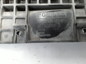 VOLVO V70 III (2007–2017) Battery holder 30760952 - 3