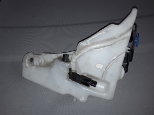 Front washer fluid reservoir - 8T0955453C