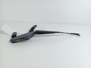  Windshield wiper blade 