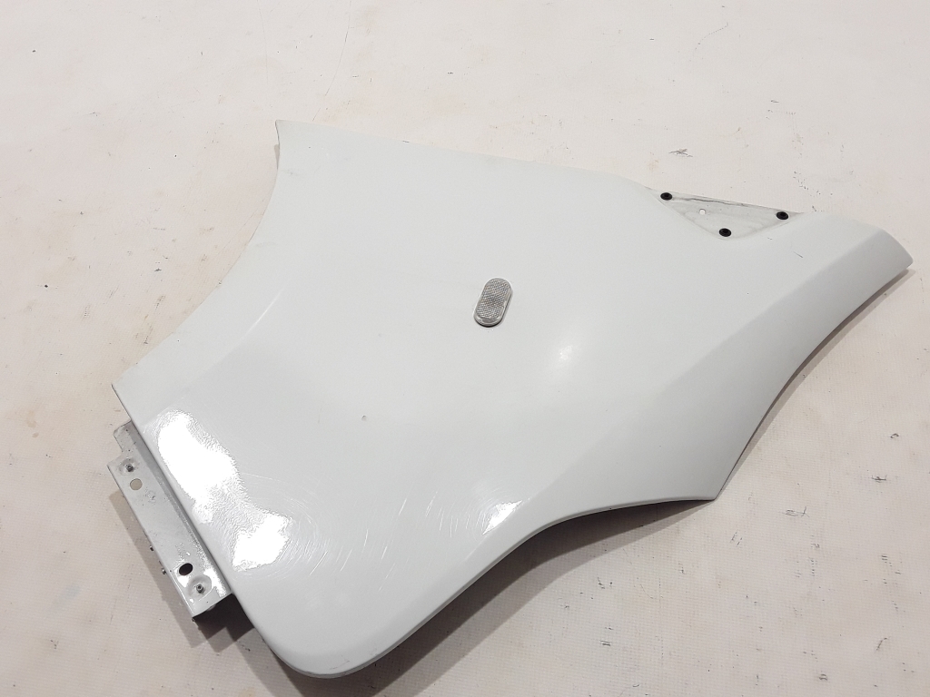 RENAULT Trafic 3 generation (2014-2023) Front Right Fender 631001616R 21707329
