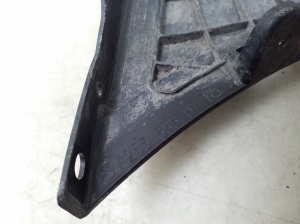  Front bumper bracket 