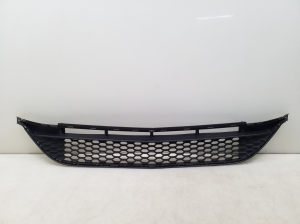   Front bumper lower grille 