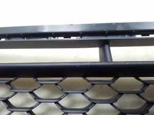  Front bumper lower grille 