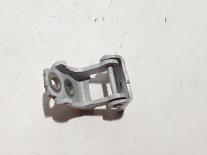 RENAULT Clio IV (2012–2019) Esiukse alumine hing 804200013R - 3