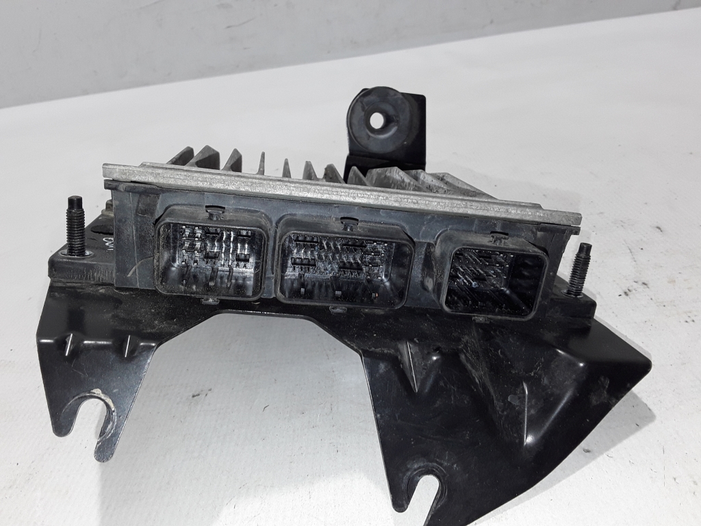 RENAULT Modus 1 generation (2004-2012) Motor ECU sæt 21706602