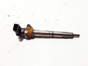  Fuel injector 