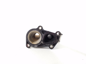 Ford Focus (2004–2011) Thermostat housing 2S6G9K478BA - 3