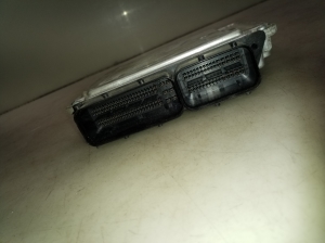 Volkswagen Passat B7 (2010–2014) Engine control unit 03L907309AE - 4
