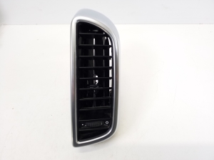   Interior panel ventilation grilles 