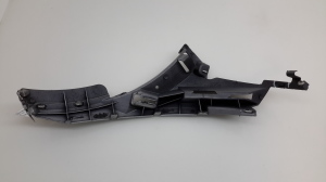  Front bumper inner frame 