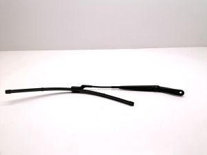Peugeot 208 (2019–2026) Windshield wiper arm 9822931680 - 2