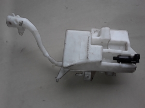 VOLVO V40 (2012–2019) Front washer fluid reservoir 31276095 - 2