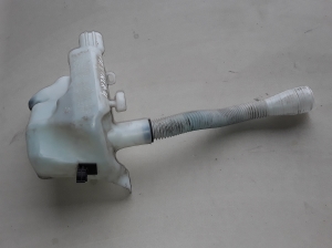 Front washer fluid reservoir - 9671568380