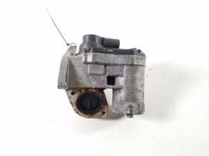  EGR valve 