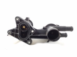 Volkswagen Golf V (2003–2009) Thermostat 03C121026H - 4