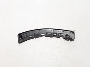 Cita priekšējā bampera detaļa - 9824787780