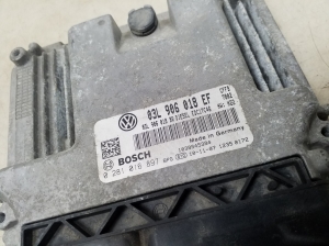 Skoda Superb (2008–2015) Motorsteuergerät 03L906018EF - 2