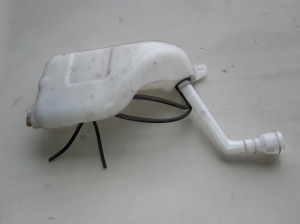 RENAULT Megane III (2008–2016) Front washer fluid reservoir 289100014R - 2