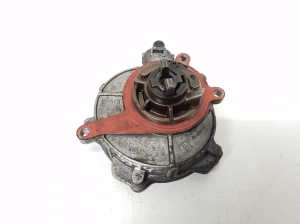   Vacuum pump  - 06E145100R 