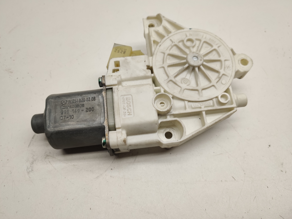 MERCEDES-BENZ M-Class W164 (2005-2011) Rear Right Door Window Control Motor A2518200208 21687723