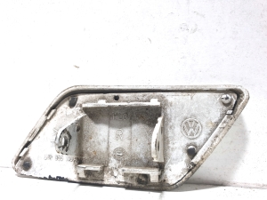 Volkswagen Passat B5 (1997–2005) Scheinwerferwaschanlage-Abdeckung vorne 3B0955110A - 2