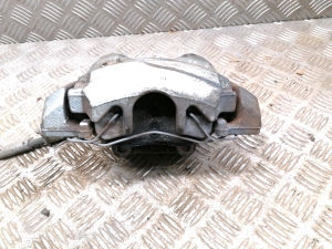 Peugeot 208 (2019–2026) Front brake caliper 704 - 2