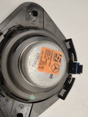 Mercedes Benz ML-Class 164 (2005–2011) Speaker A1648201502 - 3