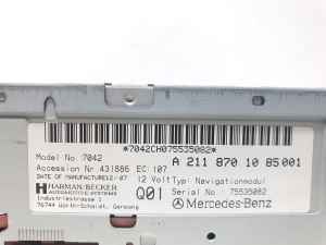 Mercedes Benz E-Class W211 (2002–2009) Audio, Video, Navigation A2118701085001 - 2