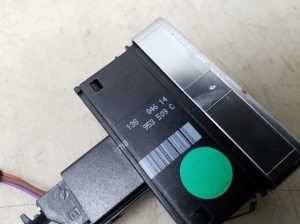 Volkswagen Sharan (2010–2026) Hazard light switch 7N0953509C - 3