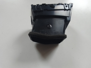 Mitsubishi Outlander (2012–2021) Dashboard air vent grilles 8030A203 - 2