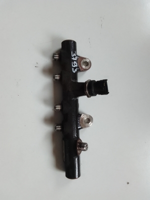   High pressure fuel line  - 175215346R 
