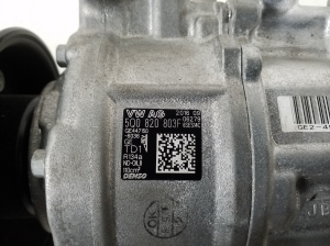  Air conditioner compressor 